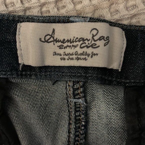 Shorts - Picture 6 of 8